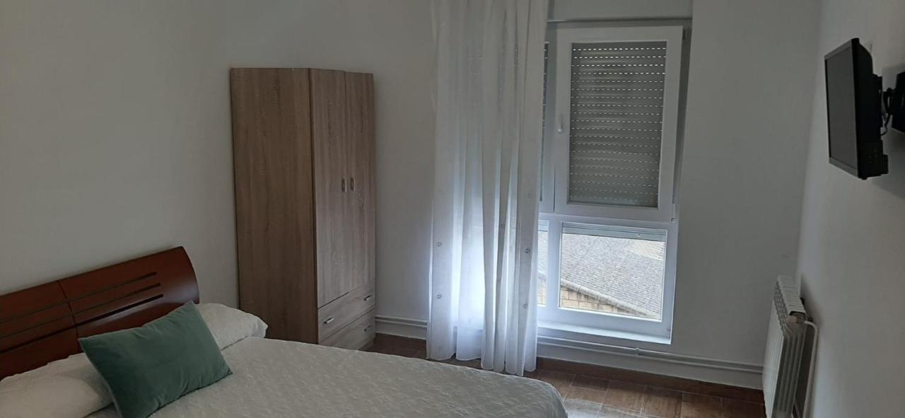 Alojamiento Casa Leon Santona Bagian luar foto