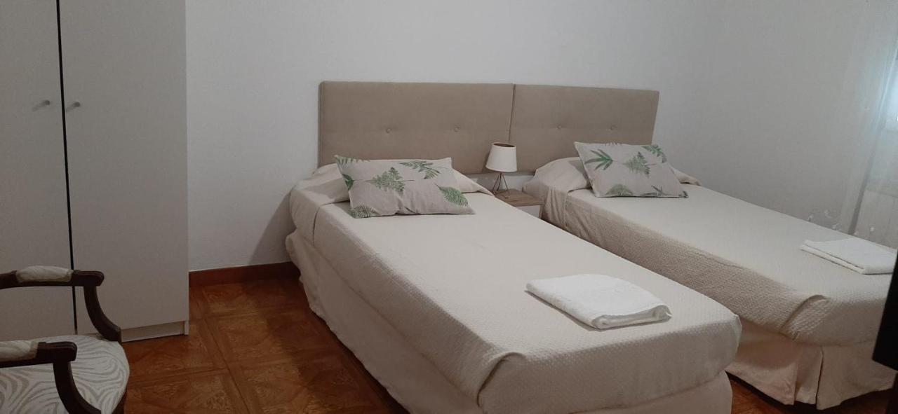 Alojamiento Casa Leon Santona Bagian luar foto