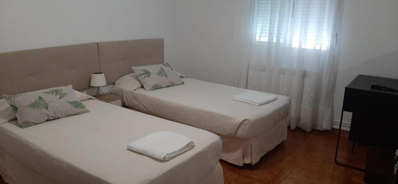 Alojamiento Casa Leon Santona Bagian luar foto