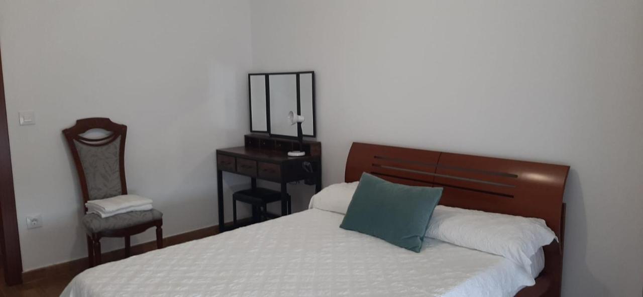 Alojamiento Casa Leon Santona Bagian luar foto